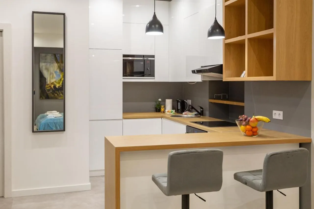 Shy But Shining! Lovely, Stylish & Fully Equipped. Apartment Krakow 0*,